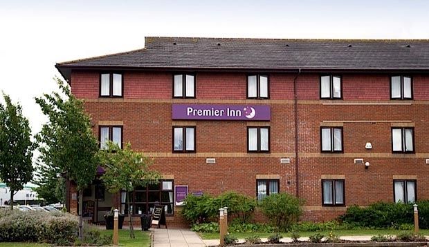 Premier Inn ハンティンドン エクステリア 写真